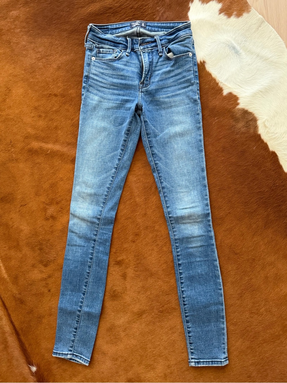 Abercrombie & Fitch Harper low rise super skinny jeans size 24/00